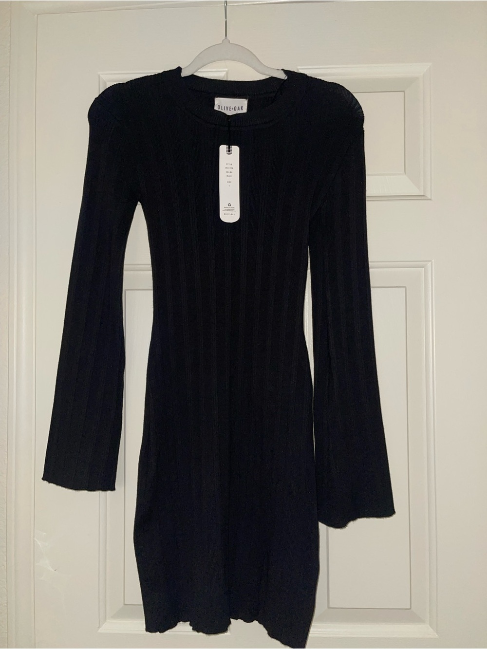 Olive & Oak Black Ribbed Knit Long Sleeve Dress- NWT!
